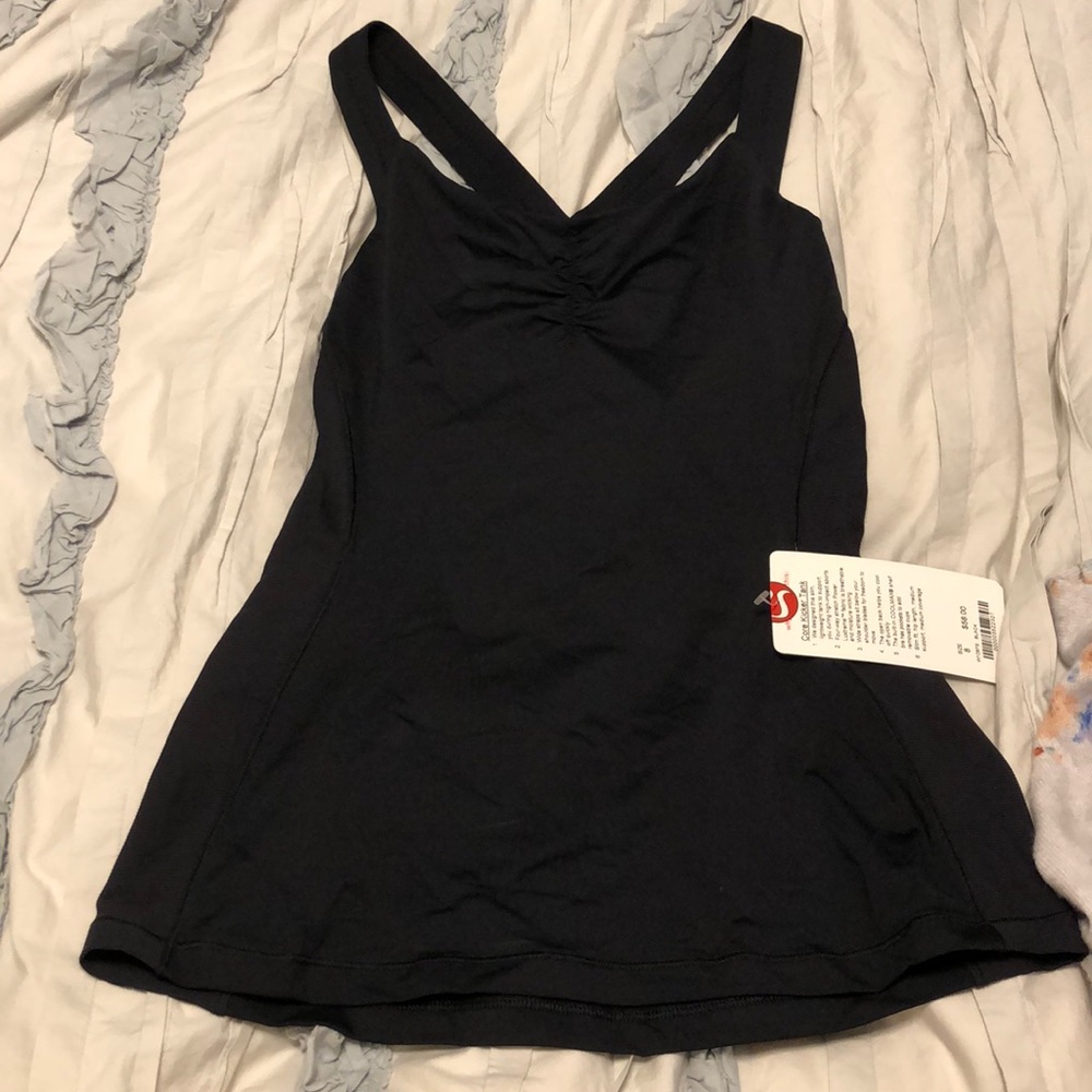 Lululemon core kicker tank (NWT)